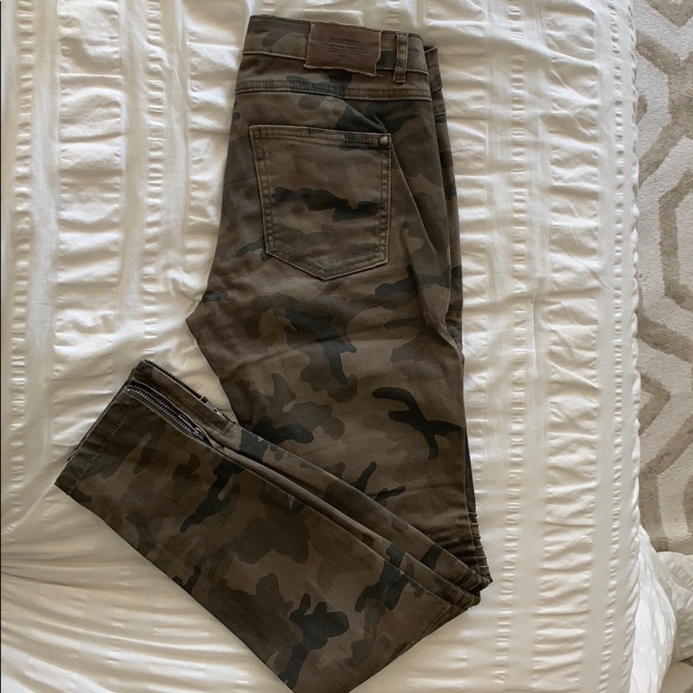 Zara Camo Denim US size 4